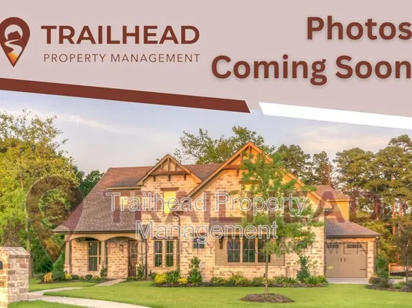 208 SW McClendon Dr, Lees Summit, MO 64081