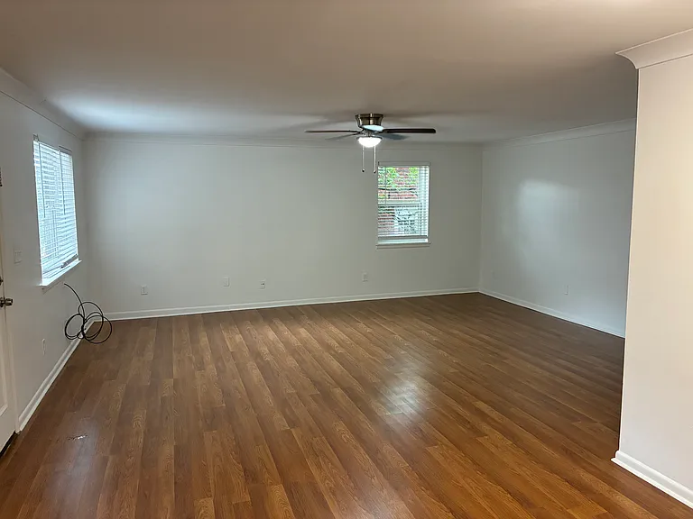 2413 Arlington Ave S #C — Photo 5