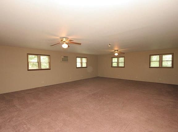 5th image of 151 Castlewood Dr
