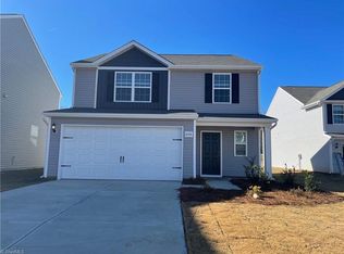 2103 Briar Run Dr, Greensboro, NC 27405