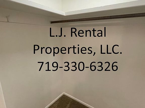 Bedroom walk in closet