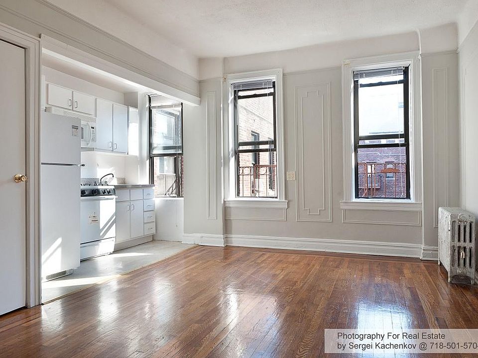 2nd image of 14024 Beech Ave