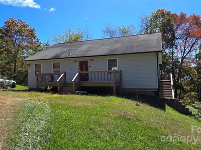 68 Garden Rdg, Clyde, NC, 28721