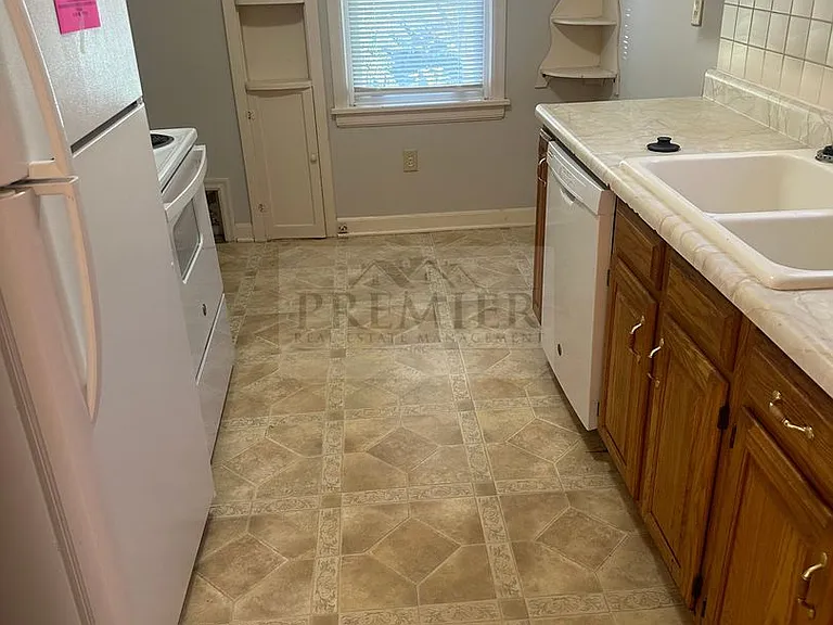 6328 College Ave — Photo 8