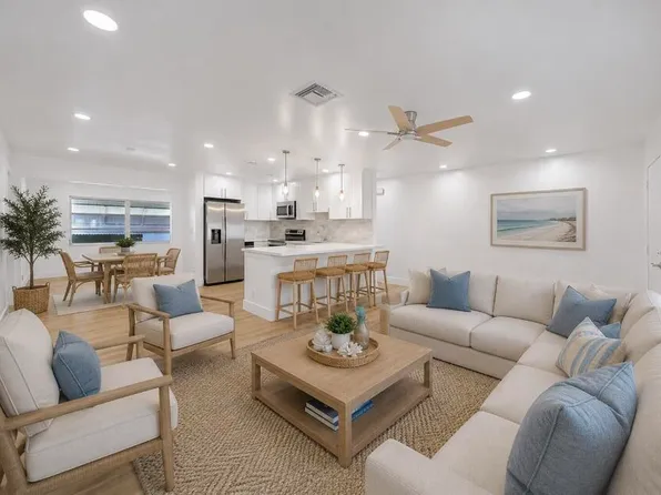 2106 Alfred Drive, Boynton Beach, FL 33426