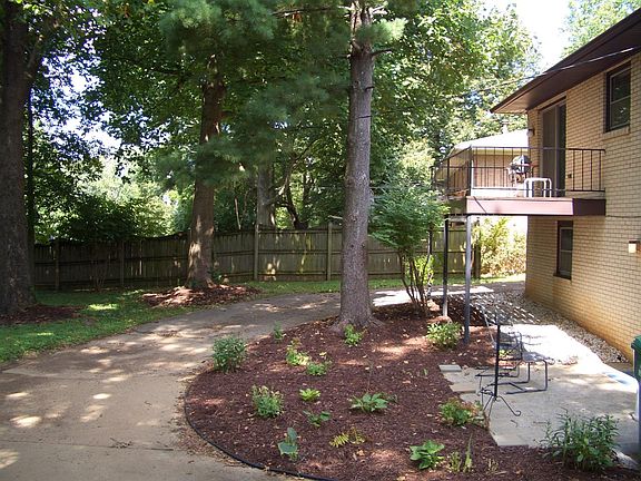 5th image of 603 Merrimac Dr