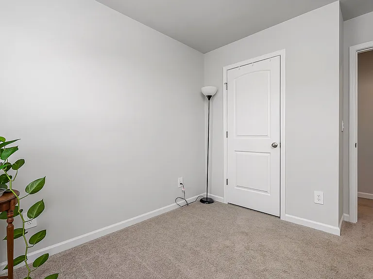 212 Dale Mires Ln — Photo 16