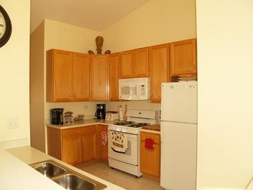 4th image of 752 Woodewind Dr