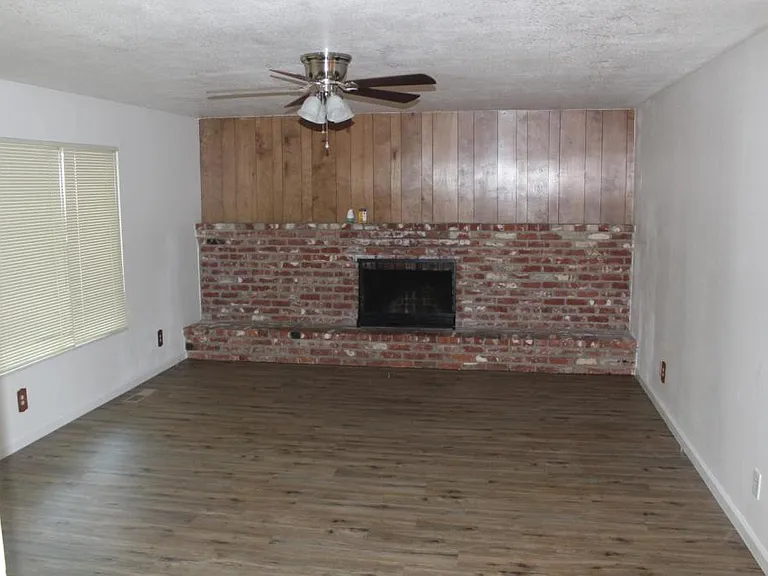 455 Vassar Ave — Photo 7