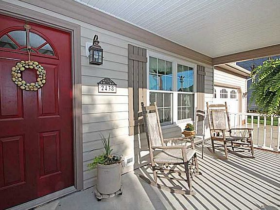 3rd image of 2438 Cherry Blossom Dr