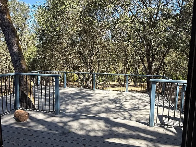 4161 Helen Ln — Photo 18