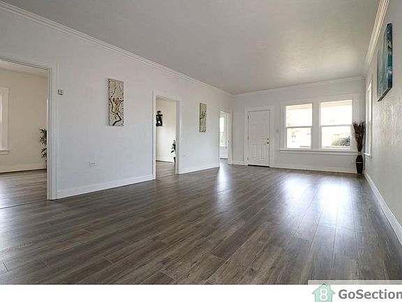 3rd image of 409 W 12th St