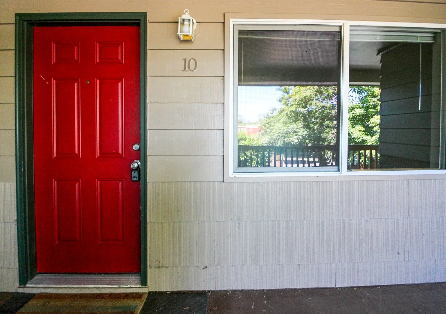 S Salem Complex ~ West View Manor # — Photo 3