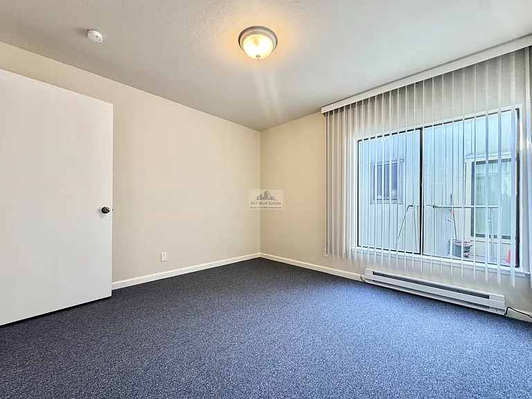 900 Rivera St #6 — Photo 7