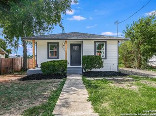 2230 E Crockett St, San Antonio, TX 78202