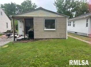 2624 Lowell Ave, Springfield, IL 62704