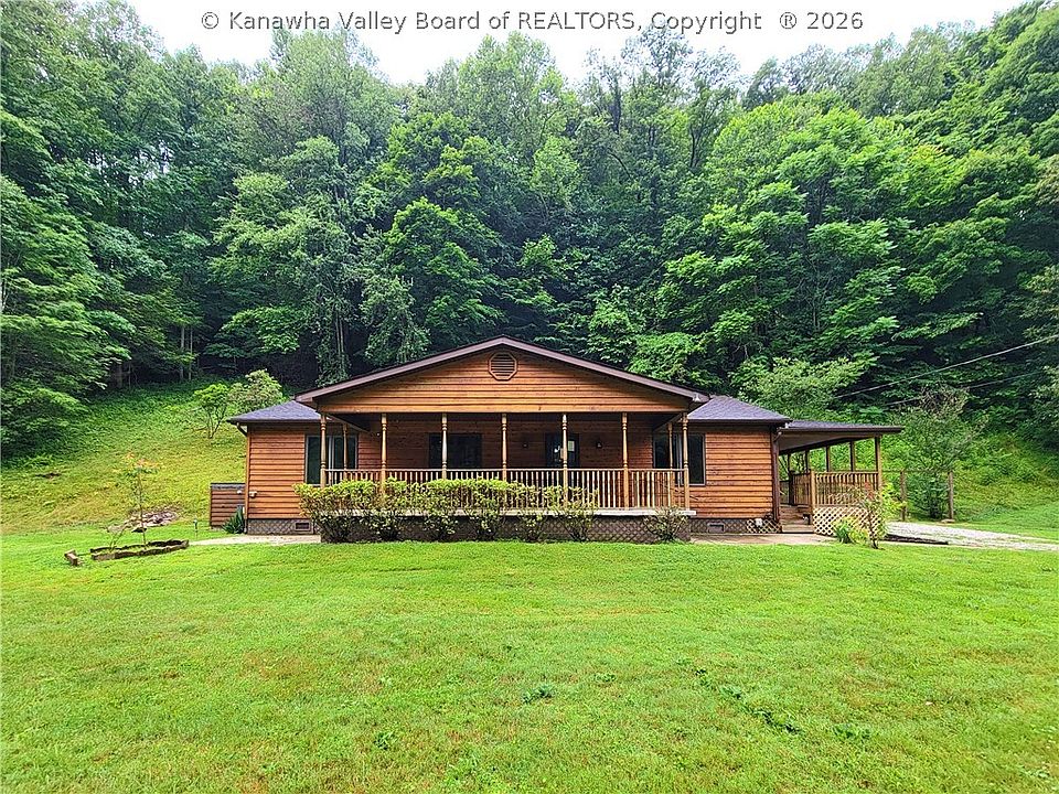 1st image of 3064 Middle Fork Dr