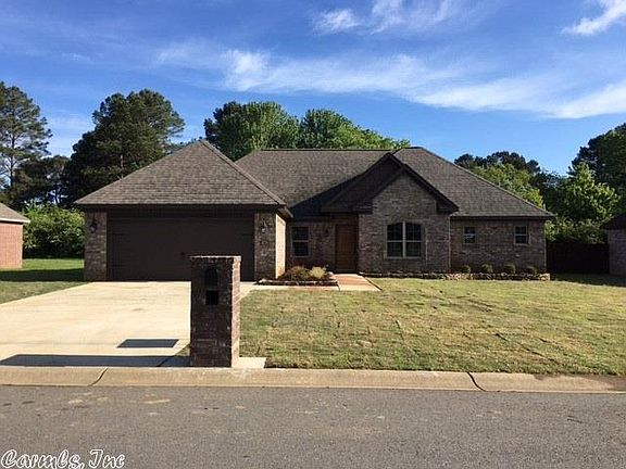 2nd image of 3216 Stonehenge Dr