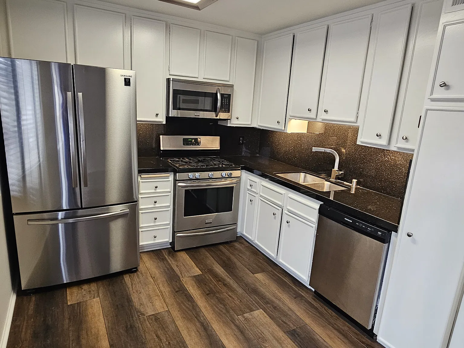 3 bed, 1474 sqft, $3,650 — Photo 4