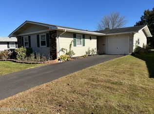 38 Markham Rd, Brick, NJ 08724