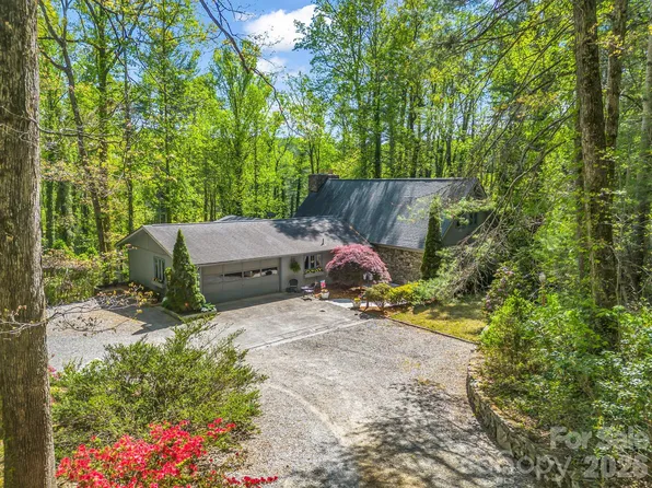 260 Tranquility Pl, Hendersonville, NC 28739