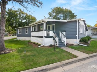 115 Tollview Rd, Elgin, IL 60123