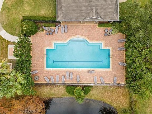 5th image of 1631 San Jacinto Cir