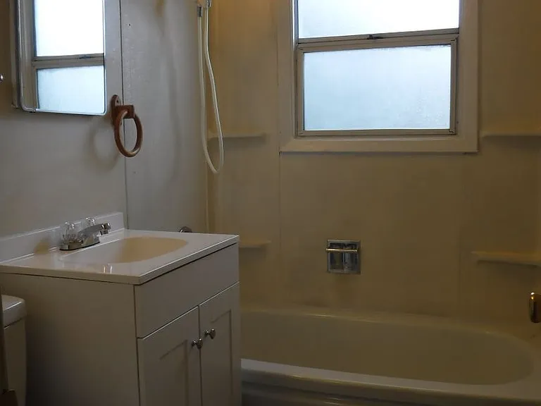 2222 California St — Photo 12
