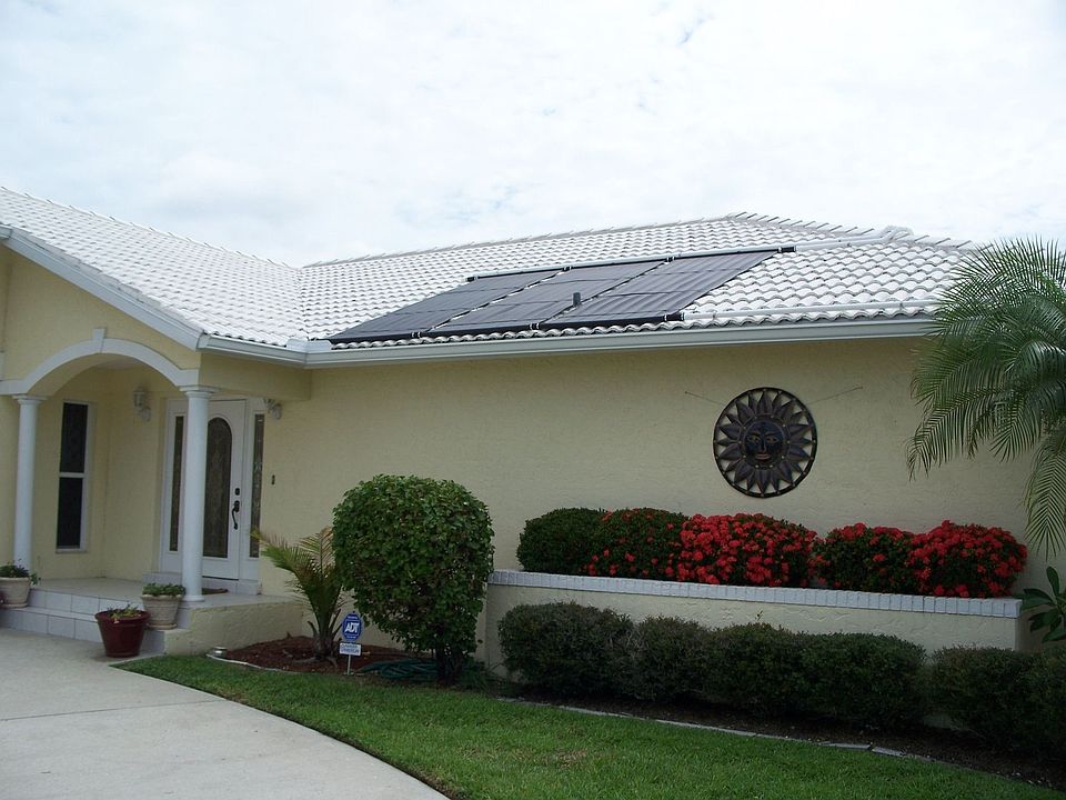 Front w/Solar Panels