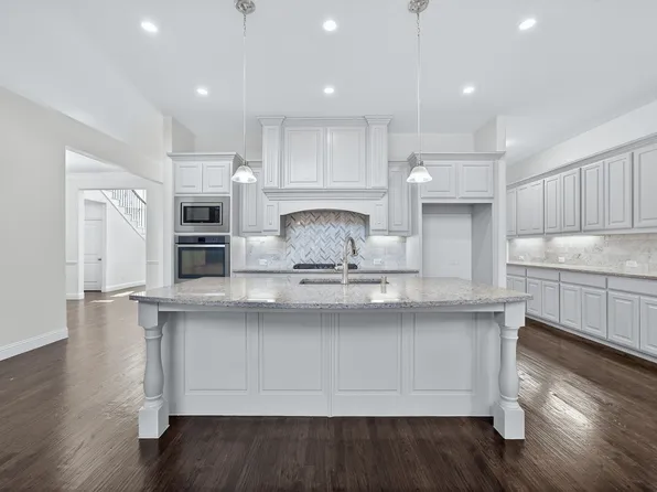 922 Amber Knoll Dr, Rockwall, TX 75087
