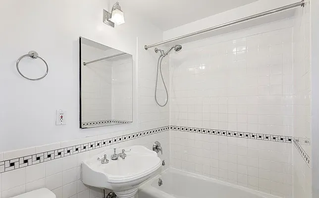 Rented by Corcoran | media 24