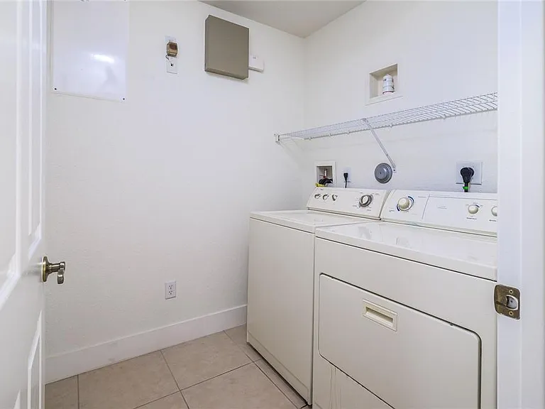 19364 S Whitewater Ave — Photo 21