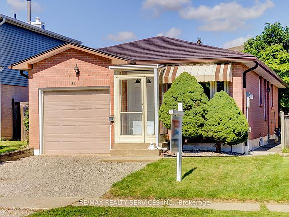 2nd image of 41 Greenleaf Cres