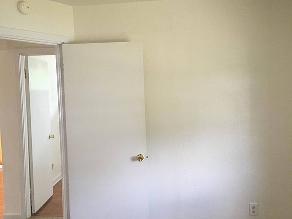 4th image of 2238 Adams Ave