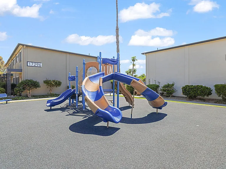 Valley Park — Photo 4