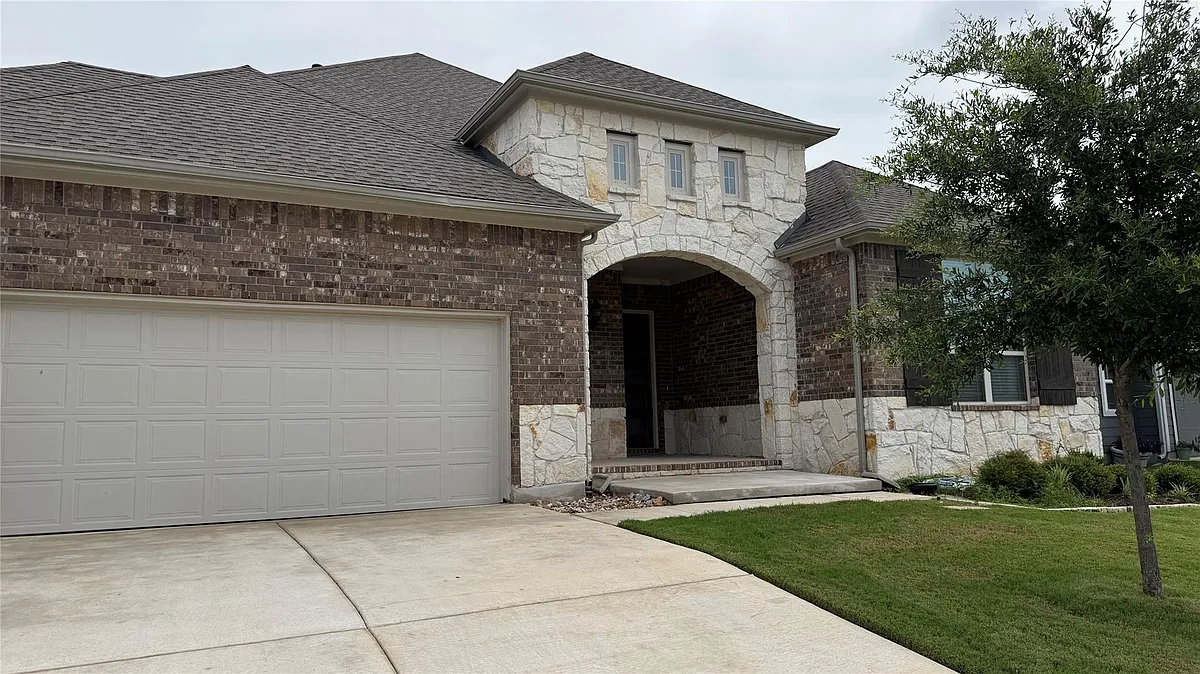 Building Photo - 352 Olympic Park Dr