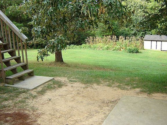 5th image of 4836 Hunt Club Dr