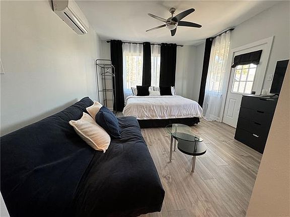 2nd image of 118 Metairie Heights Ave APT D