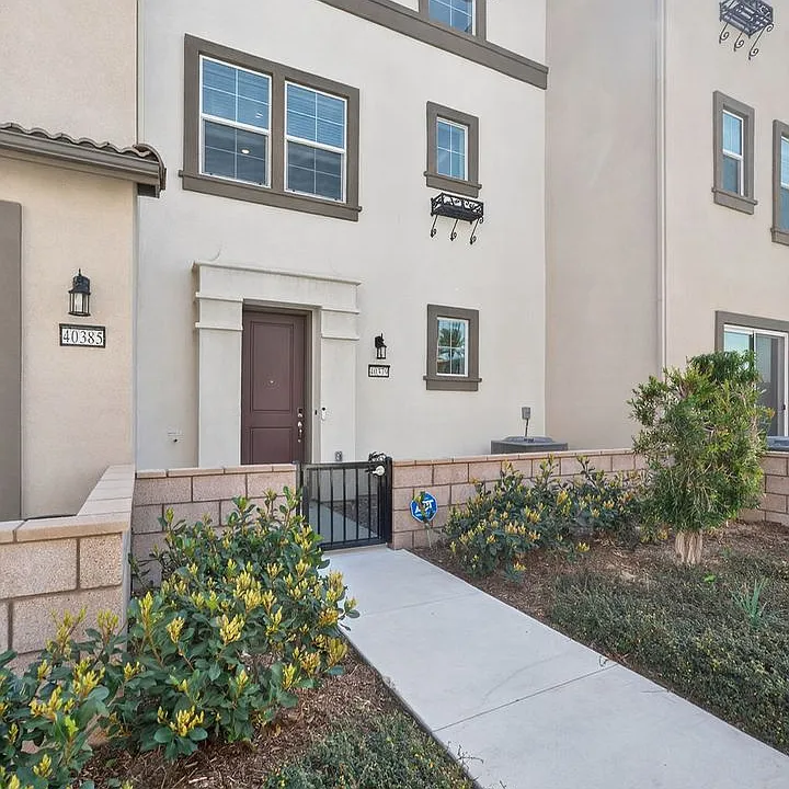 40379 Melrose Dr