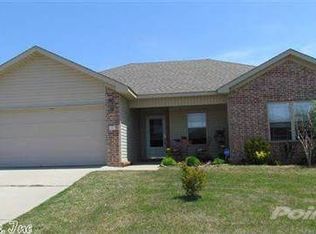 27 Lakeside Dr, Ward, AR 72176