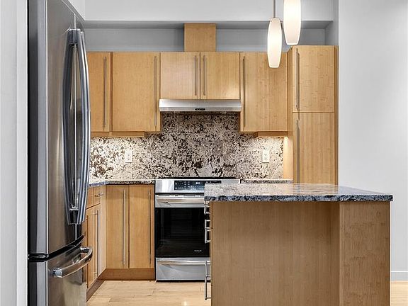 5th image of 6591 Lincroft Rd #202