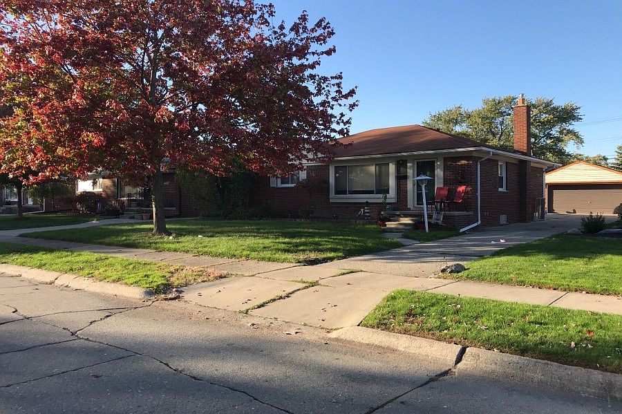 21037 Alexander St, Saint Clair Shores, MI 48081 Zillow