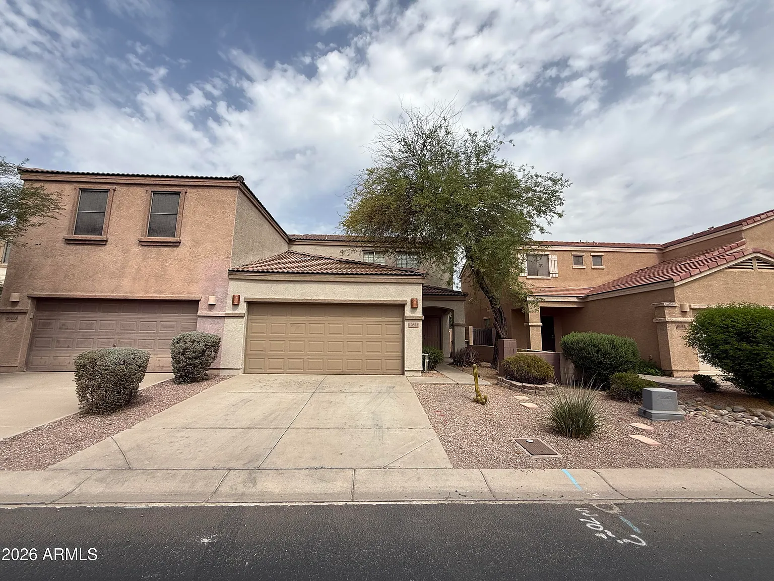 3 bed, 2.5 bath, 1744 sqft, $1,950 — Photo 1