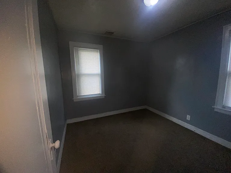 3831 Waverly St — Photo 5
