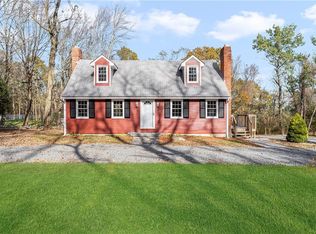 152 Sayles Hill Rd, North Smithfield, RI 02896