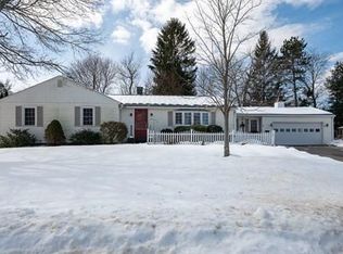 11 Harvey Ln, Westborough, MA 01581