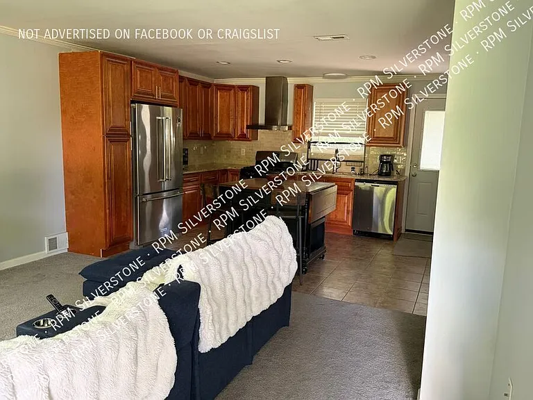 26623 Northeastern Hwy — Photo 5