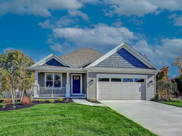 4543 Camp Rd #L90, Hamburg, NY 14075