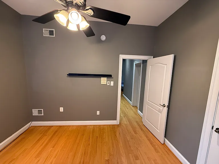 1304 Fairmont St NW #3 — Photo 5