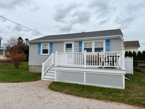 7 Salt Pond Way, Westerly, RI 02891